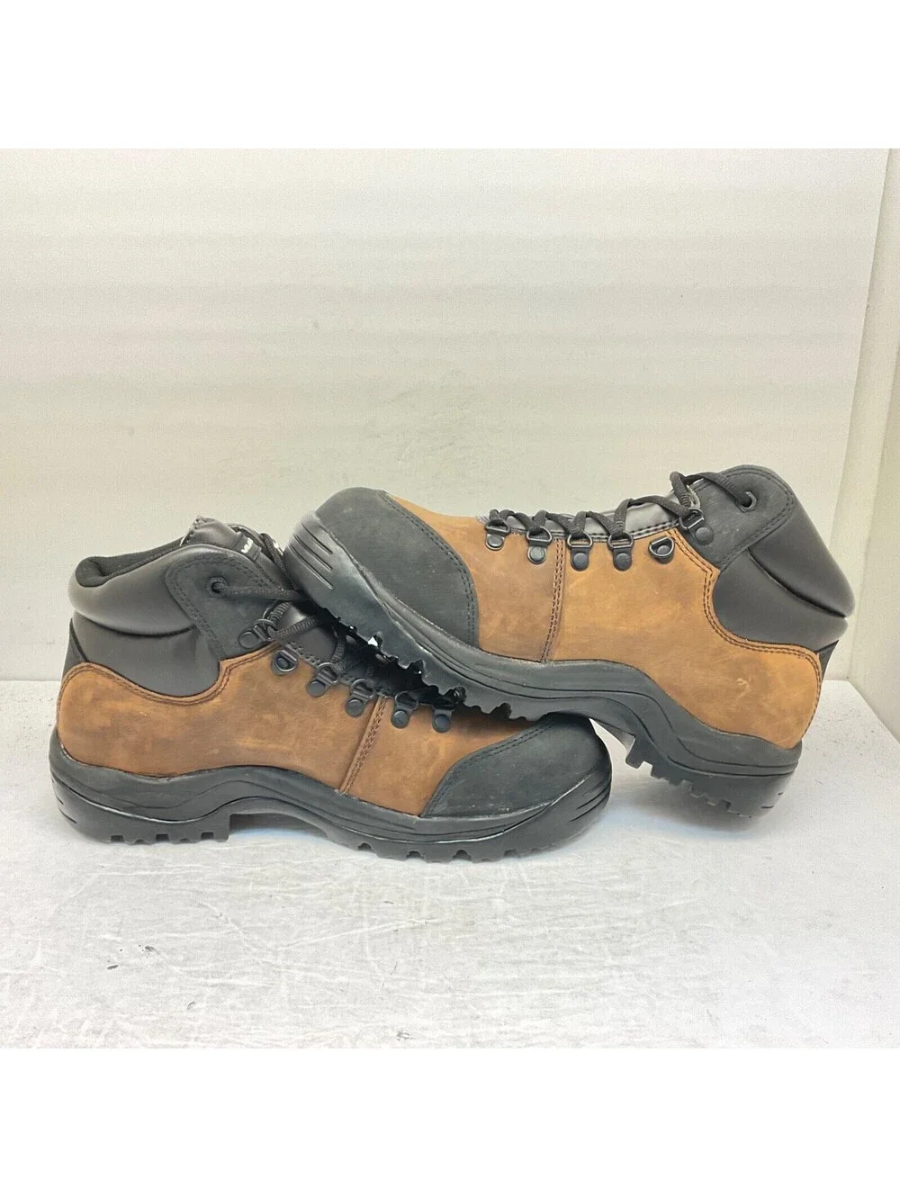 Mack Men's 6